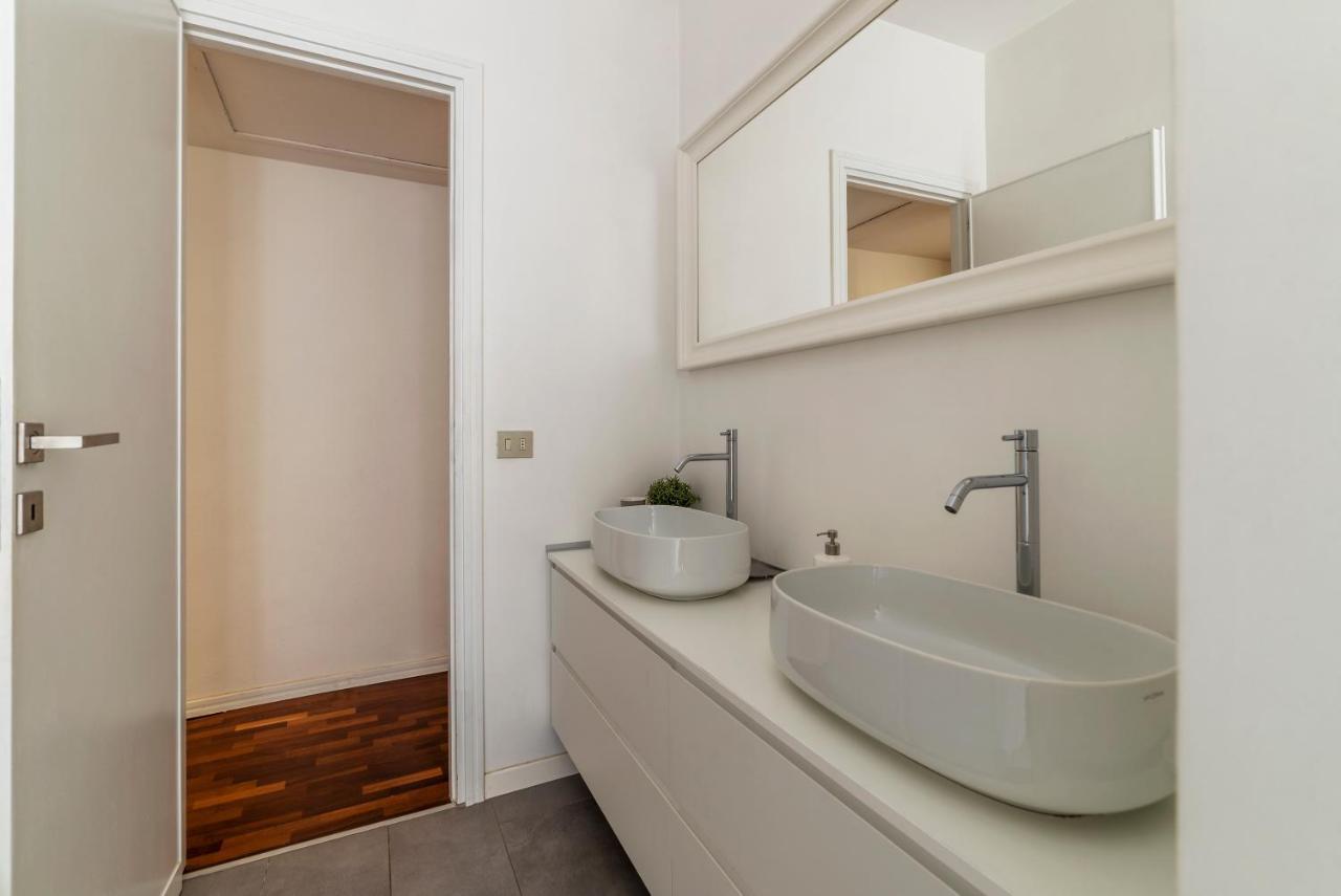 Fontana di Trevi Design Apartment Roma Esterno foto