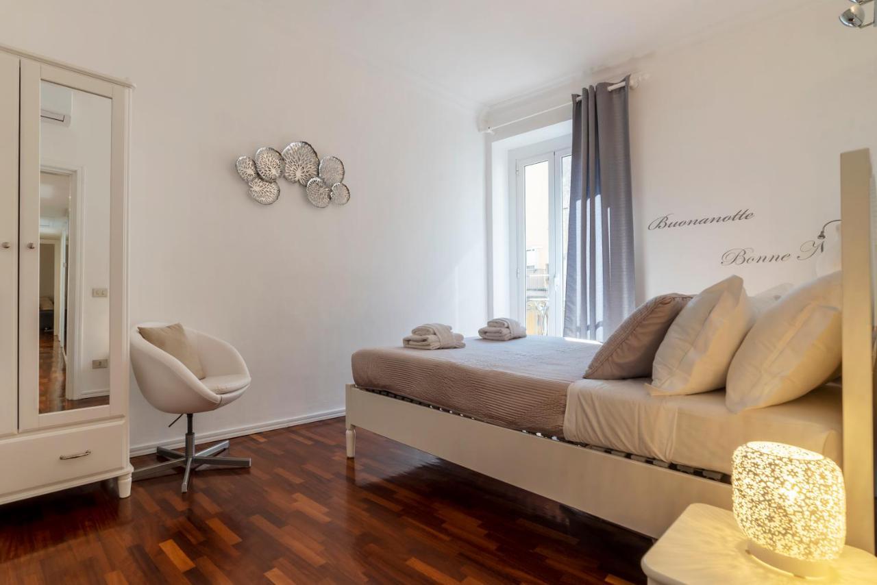 Fontana di Trevi Design Apartment Roma Esterno foto